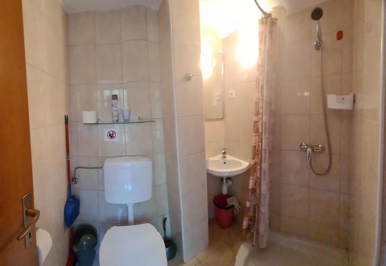Studio Apartman Stara Baška Esterno foto