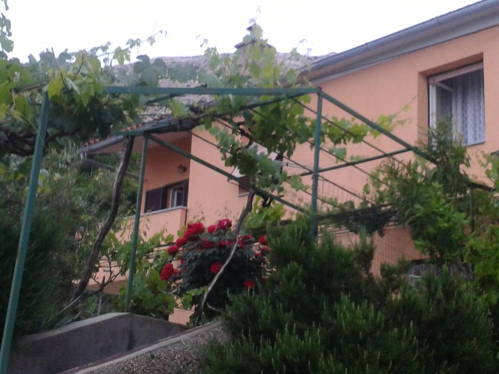 Studio Apartman Stara Baška Esterno foto