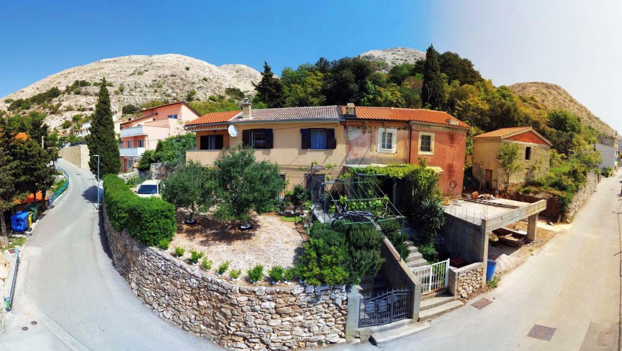 Studio Apartman Stara Baška Esterno foto
