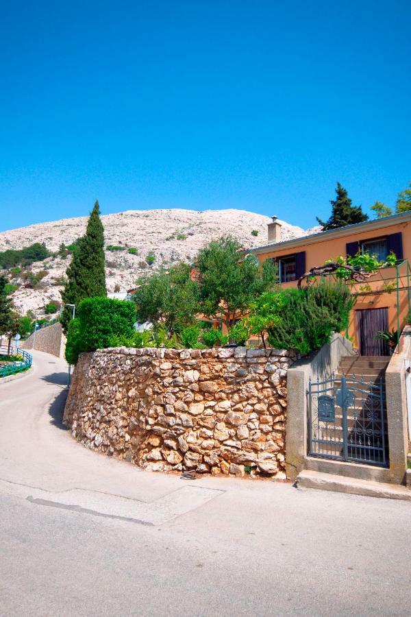 Studio Apartman Stara Baška Esterno foto